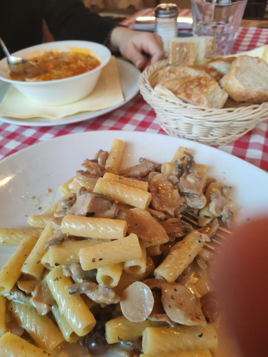 Pasta tana dish